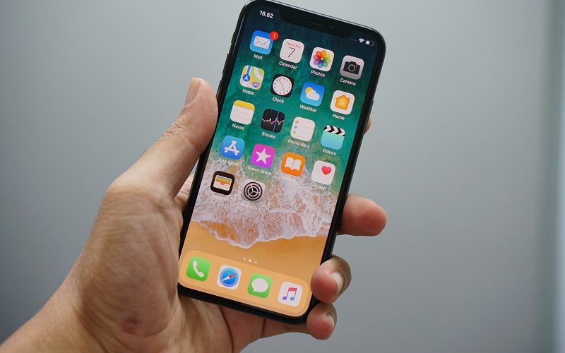 iPhoneゴーストタッチの原因と対処法